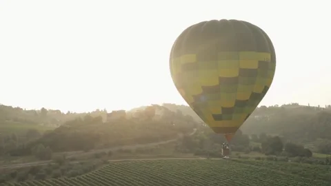A balloon in the sky Video stock 156017101