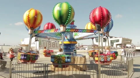 Balloon Wave Swinger Vidéo 67310768