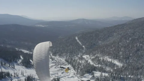 Balloonists in winter Stock Footage 150485931