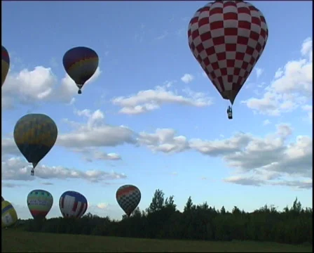 Balloons fly up Stock-Footage 652123