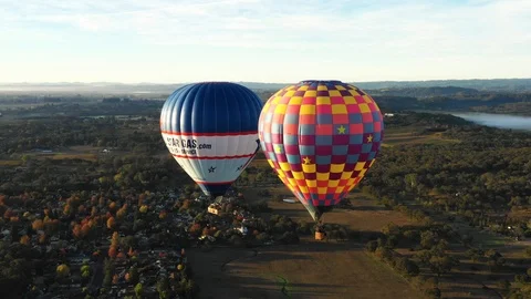 Balloons Fly By Sonoma Vídeo Stock 97809837