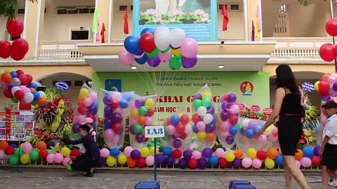 Balloons in schools Stock Footage 69187733