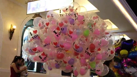 Balloons on the street Stock-Footage 69185689
