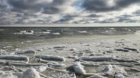 At the Baltic sea. Stockbeeldmateriaal 34344042