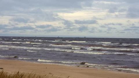 Baltic Sea Waves On Cloudy Day Stock-Footage 333589195