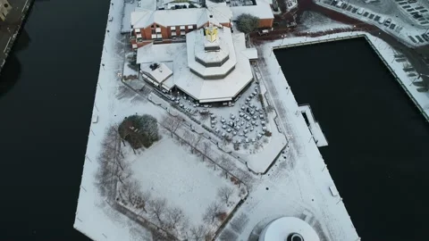 Baltimore Inner Harbor in the wintertime Stock Footage 149593335