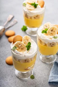 Banana pudding in small glasses Stock Photos