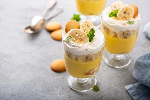Banana pudding in small glasses Stock Photos