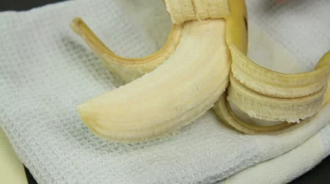 Bananas On Weet Bix 스톡 동영상 5383547