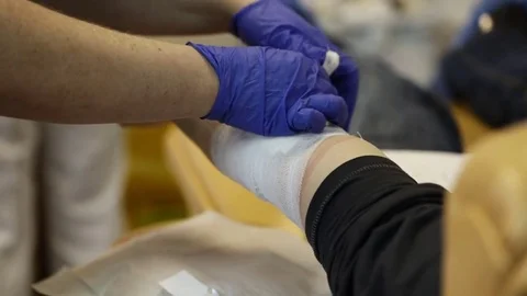 Bandaging Stock-Footage 73068824