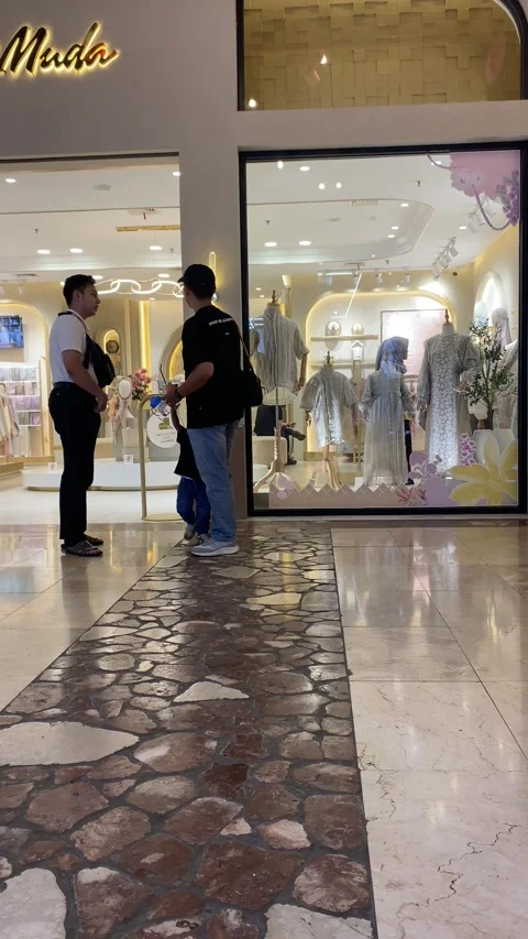 Bandung, West Java, March 15, 2026, the atmosphere of Paris Van Java Resort Life Видео 330799343