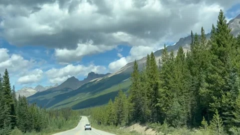 Banff Canada 2024 September 03 Driving on Icefields Parkway toColumbia Icefield 스톡 동영상 343132141
