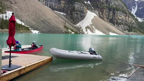Banff, Canada - June 16, 2026: Beautiful Lake Moraine, Banff National park, Brit Stock-Footage 346380530
