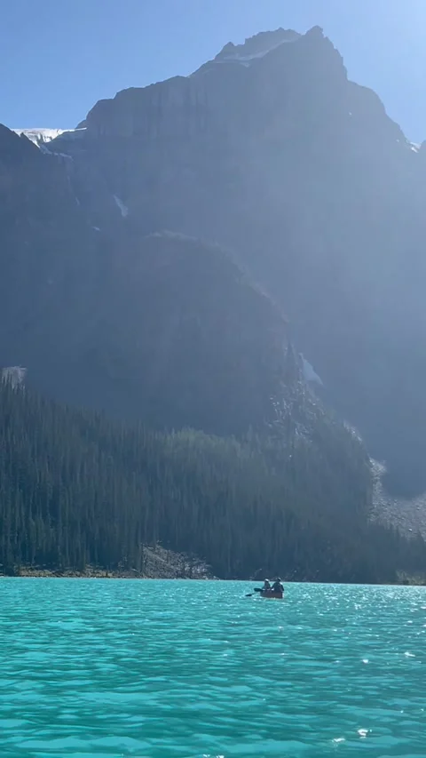 Banff Canada September 01 2024 Tourists are canoeing on the Moraine Lake 스톡 동영상 343320218