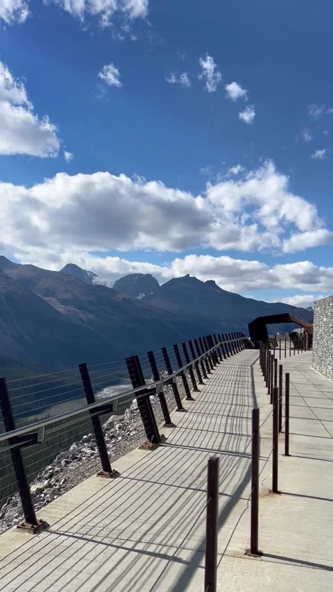 Banff Canada September 03 2024 Walking on Columbia Icefield Skywalk 動画素材 343326629