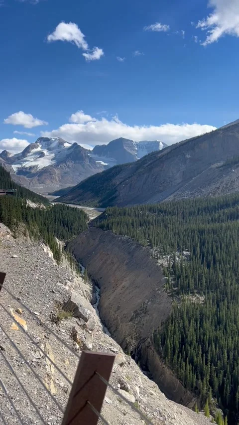 Banff Canada September 03 2024 Looking at the Columbia Icefields from Skywalk 動画素材 343326647
