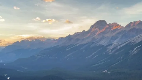Banff Canada September 03 2024 Sunset at Peyto Lake golden color rocky mountains 動画素材 343331407