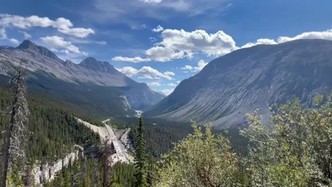 Banff Canada September 03 2024  Lookout stop at Icefields Parkway 動画素材 343904885
