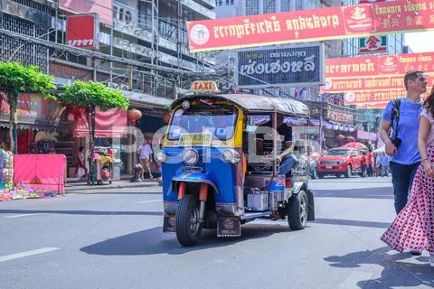BANGKOK, THAILAND - 2016 February 09: Unidentified Tuk Tuk are serving touris Stock Photos