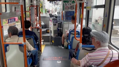BANGKOK, THAILAND : View inside old red bus. Regular route local bus. Vídeo Stock 283694579