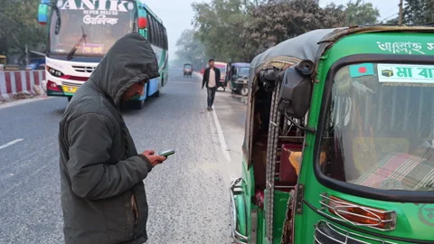 Bangladesh Rickshaw Driver Using Smartphone Roadside Mobile Phone Call Broken Stock Footage 336408585