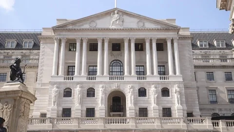 Bank of England, static focus pull, London Video stock 71940014