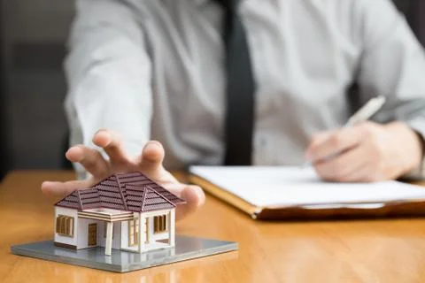 Banking regulator seize home from consumer not pay monthly and overdue Stock Photos