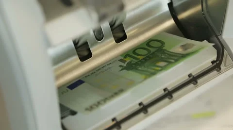 Banknote Counter Re-counts 100 Euro Video stock 66256367