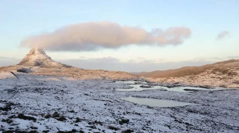 Banner cloud over snowy mountain with blue sky Stockbeeldmateriaal 47896562