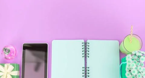 Banner Open Notepad clean pages for writing a bouquet of flowers in a paper b Stock Photos