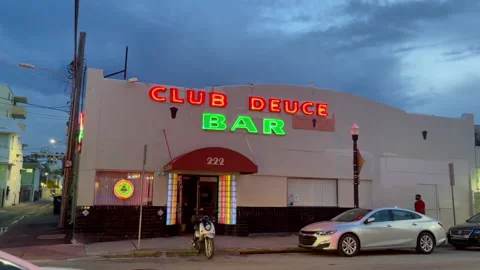 Bar deuce in miami beach Video stock 159082126