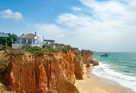 Bar Tapas cafe on the edge of the cliffs - Portugal, Portimao Foto stock