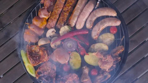 Barbecue in close-up, slow motion Video stock 128179298