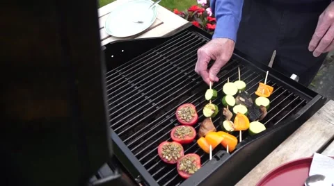 Barbecue cooking vegetables Video stock 54641381