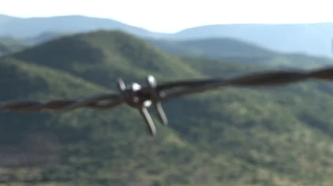 Barbed wire Vídeo Stock 7756718