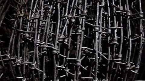 Barbed wire 스톡 동영상 154428094