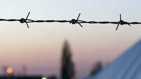 Barbed wire, Shaky hand shot Stock Footage 77981927