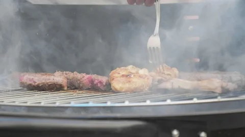 Barbeque in slow motion Video stock 95284589