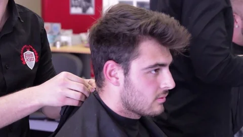 Barber - Gown 動画素材 77281580