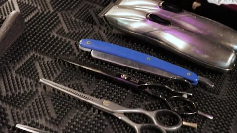 Barber tools on the table 库存影片 200204053