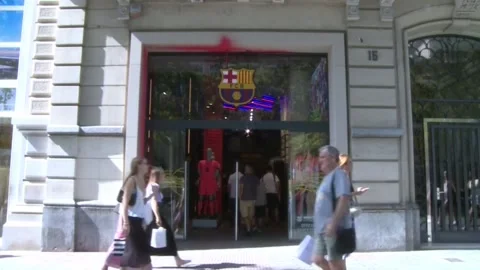 Barça store facade vandalised by climate activists, Barcelona, ES - 02 Sep 2025 Video stock 316154767