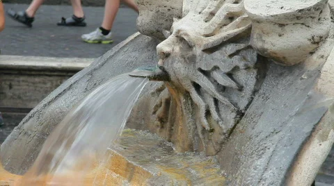 Barcaccia fountain, Rome Stock Footage