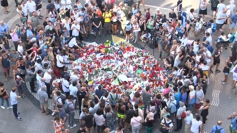 Barcelona attack 2017 memorial Vídeo Stock 93423142