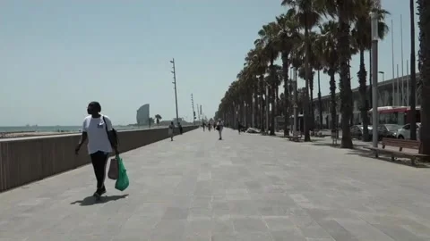 Barcelona installs three innovative systems to create shade in public spaces, Ba 動画素材 280412097