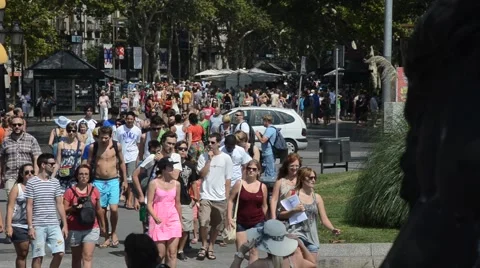 Barcelona Streets - La Rambla 動画素材 46641925