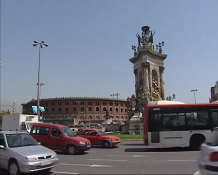 BARCELONA  Traffic square Placa d Espanya, Les Arenes bullring in background Stock Footage 32906991