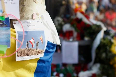 Barcelona's Rambla after terroridt attack. Flowers and candles Foto stock