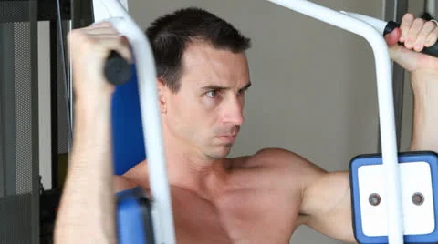 Bare Chest Exercising Vidéo 25173379