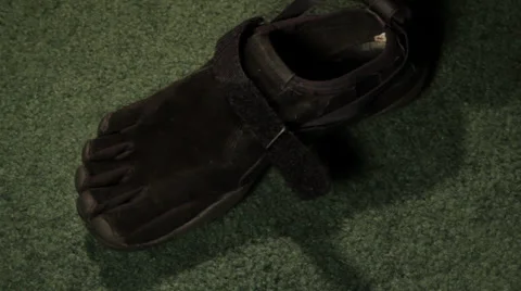 Barefoot Shoe Video stock 37020581