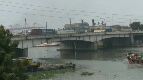 Barge Crossing under Bridge Video stock 311569